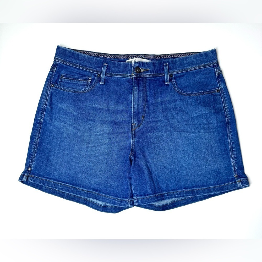 Levis Women's Blue Denim Shorts Size- 12